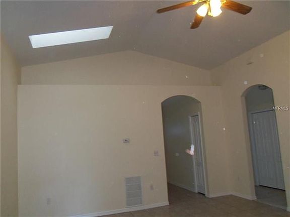 5th image of 518 Mississippi Ave