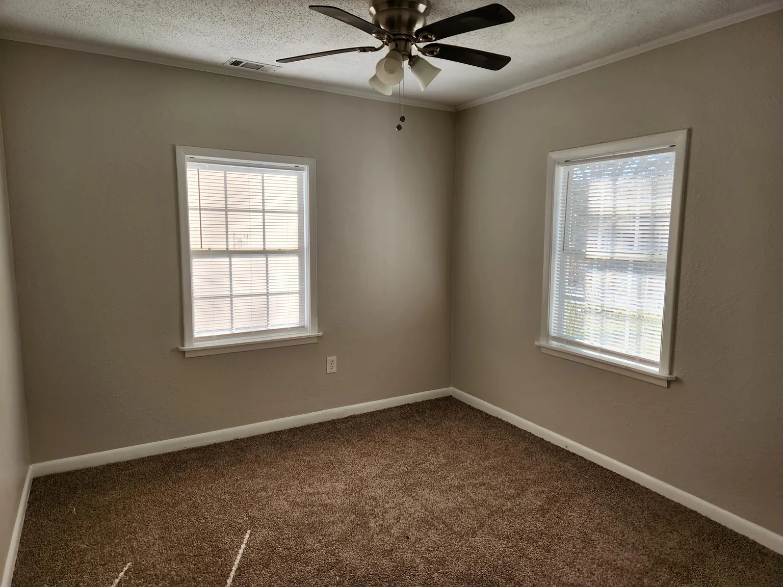 5200 Chandler Street - 1 — Photo 3