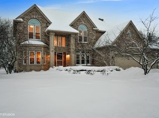 3808 King James Ct, Saint Charles, IL