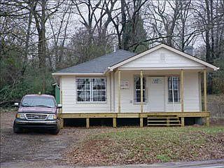 3rd image of 1941 Jonesboro Rd SE