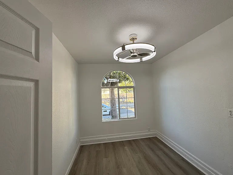 8568 Derlin Way — Photo 19