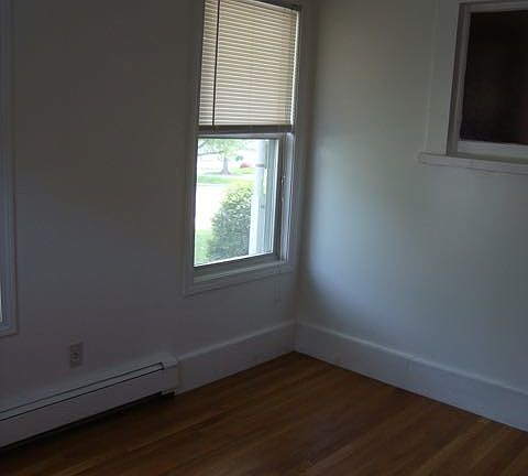 5th image of 98 Walnut Ave