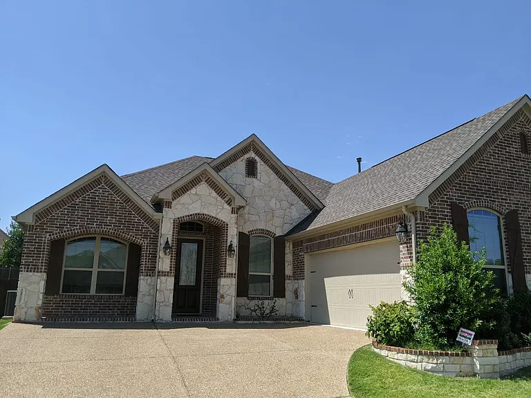 9621 Baltic Ln — Photo 3