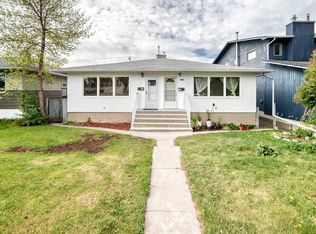 2311 N Westmount Rd NW, Calgary, AB T2N3N7