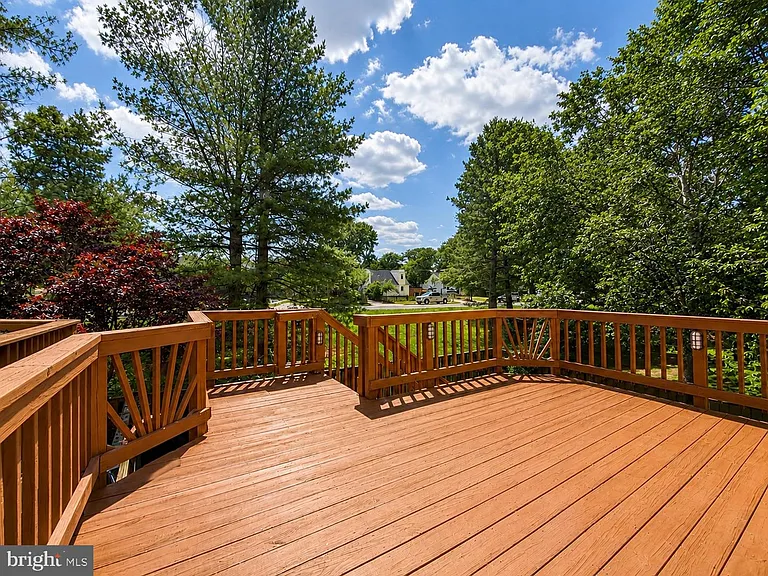 8268 Vermont Pl — Photo 8