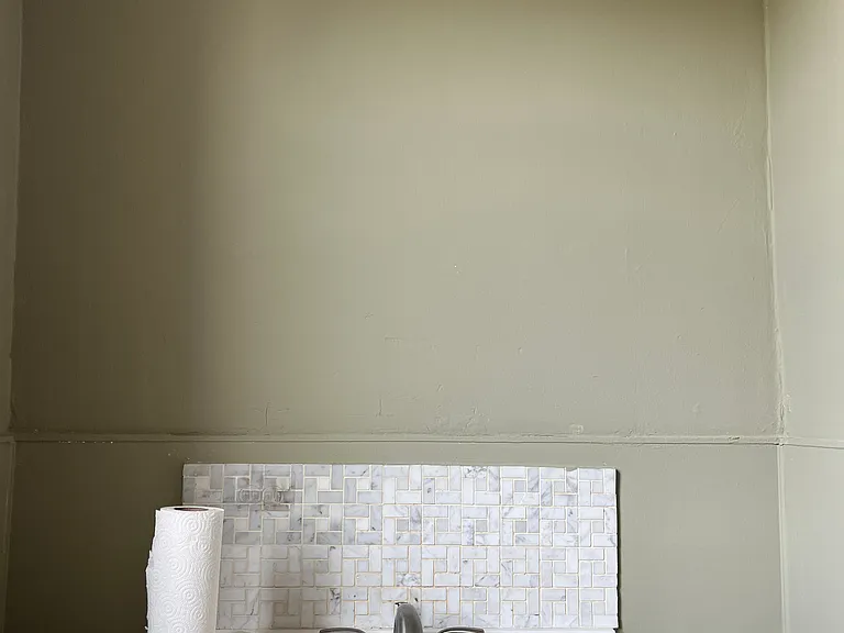 348 Davis Ave #2 — Photo 15