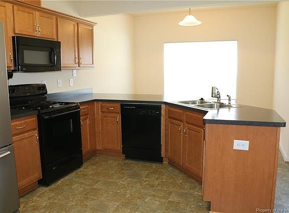 4th image of 3004 Maura Ct