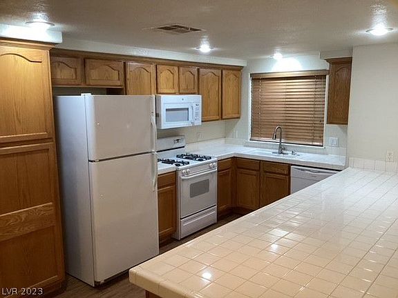 4th image of 3327 Erva St Unit 125