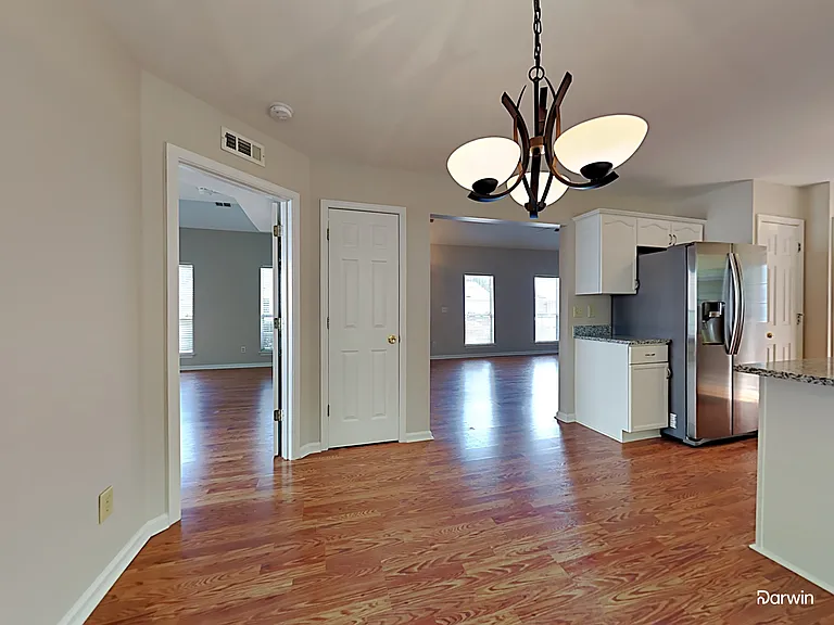 3411 Mayhurst Dr — Photo 6
