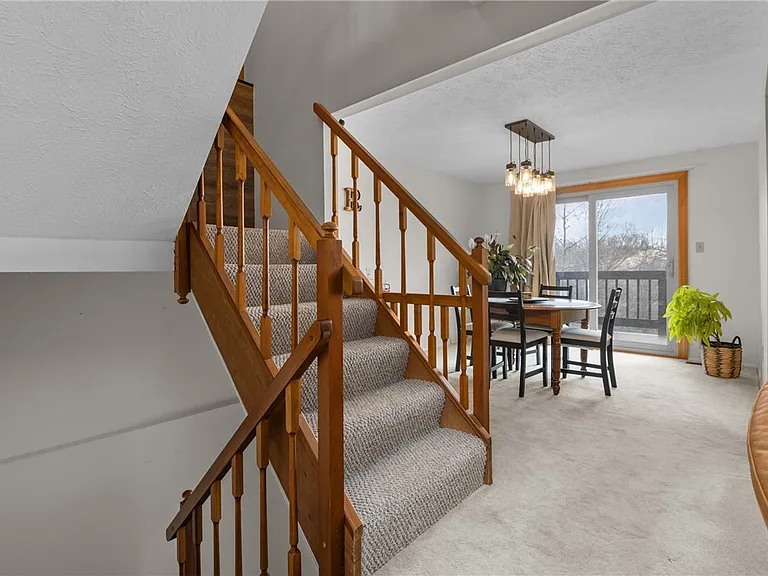 264 Scott Ln — Photo 3