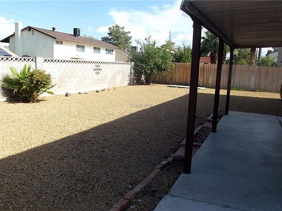 4th image of 2970 Carnelian St