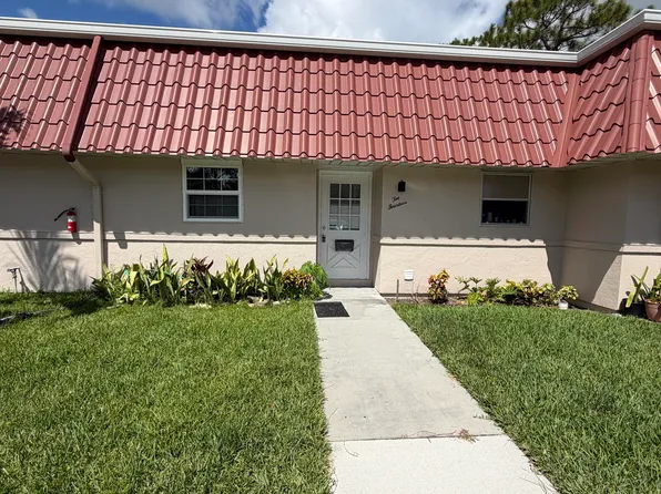 214 DOWN EAST Lane, Lake Worth, FL 33467