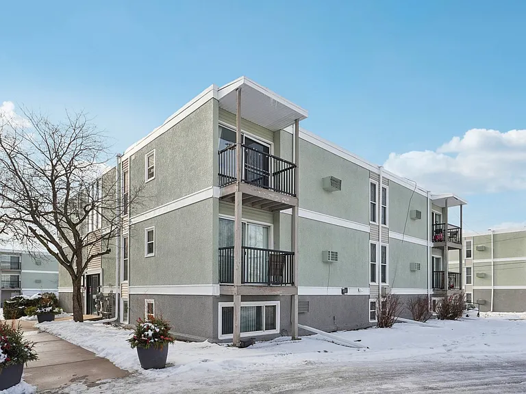 Park Trails Apartments — Photo 19