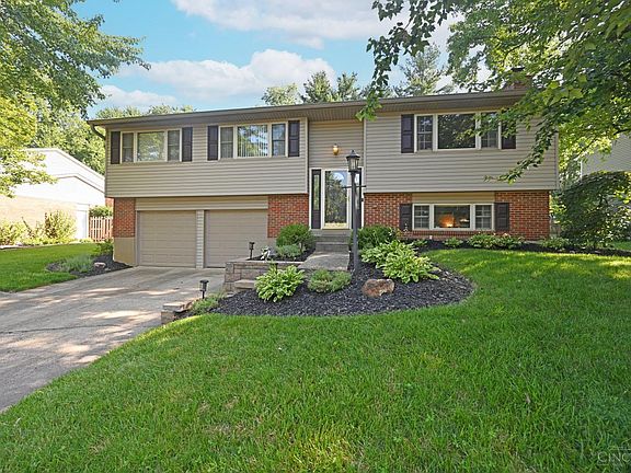 2nd image of 7936 Eglington Ct