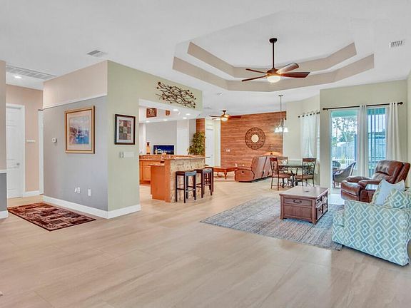 4th image of 510 SW Nagle Place
