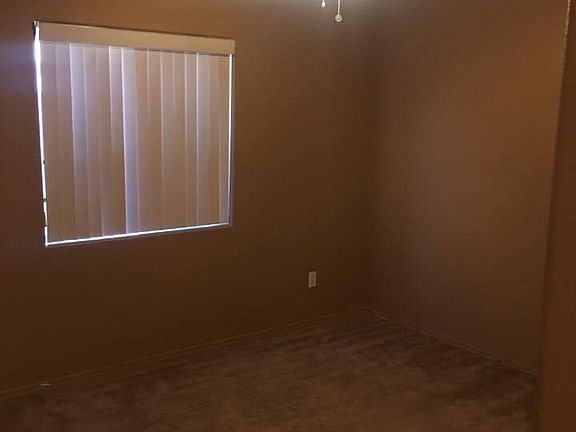 4th image of 2416 E Morrow Dr