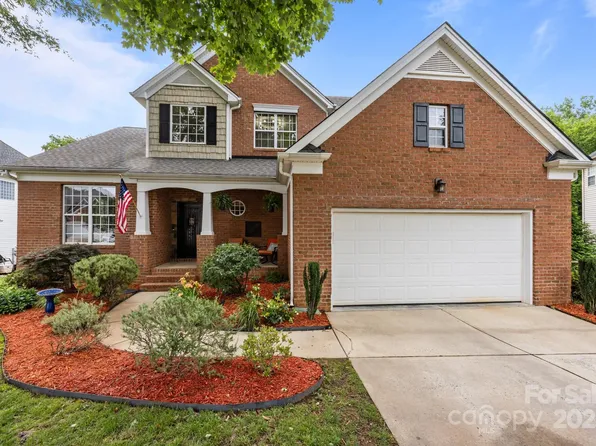 10919 Valley Spring Dr, Charlotte, NC 28277