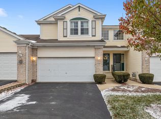 17257 Longbow Dr, Lockport, IL 60441