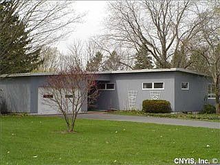 1st image of 108 Windcrest Dr