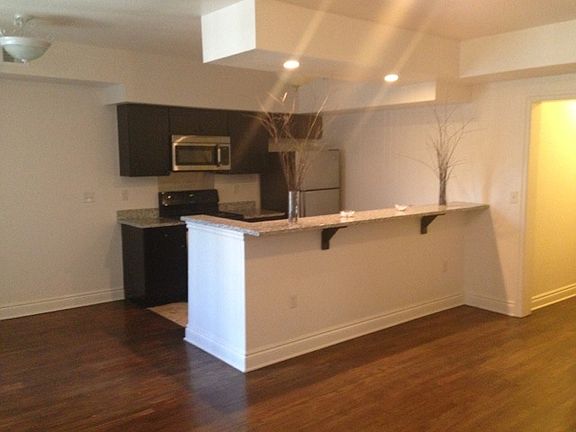 4th image of 225 Covington Dr APT 101