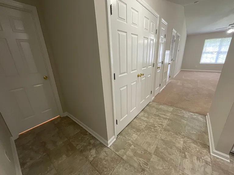Meridian Park Apartments — Photo 24