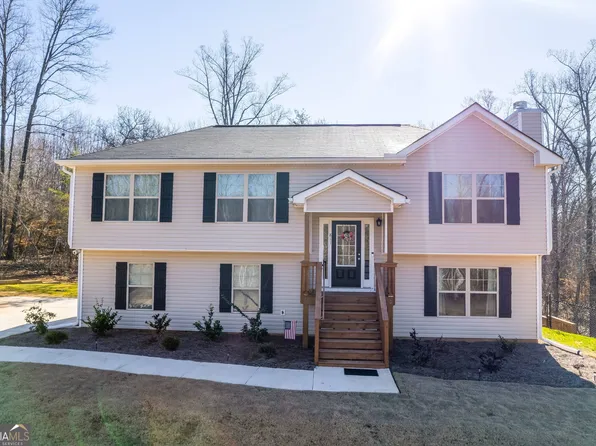 811 Signature Dr, Mount Airy, GA 30563