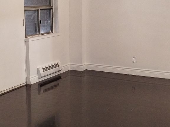 4th image of 2835 Islington Ave #209