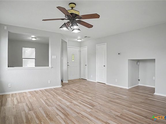 4th image of 3955 Trinity Trl