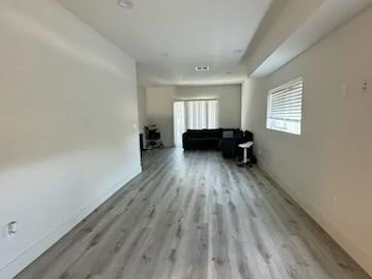 5456 Barton Ave — Photo 23