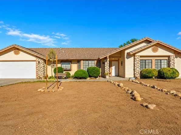 13561 Cuyamaca Rd, Apple Valley, CA 92308