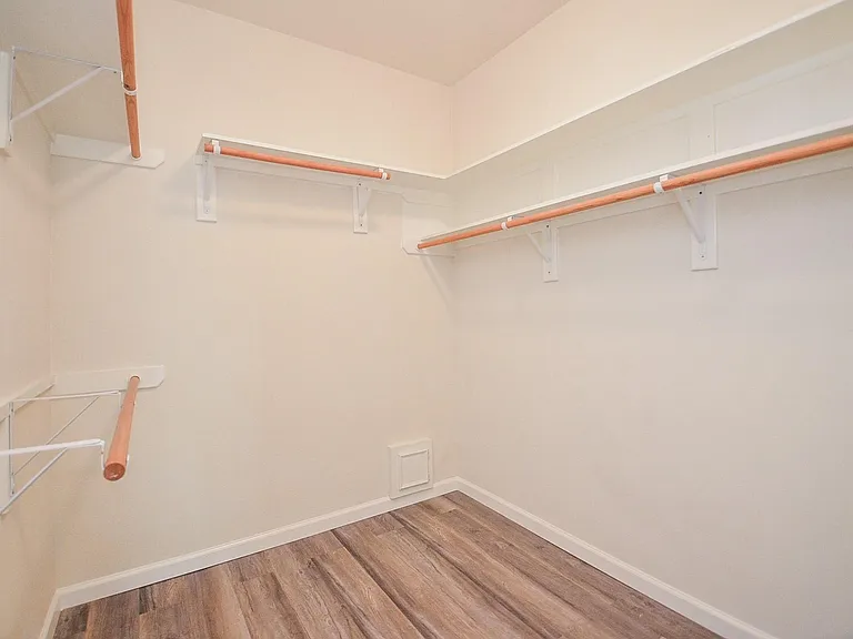 23615 Banning Point Ct — Photo 32