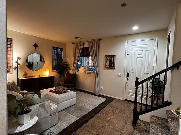 4th image of 40107 Annapolis Dr