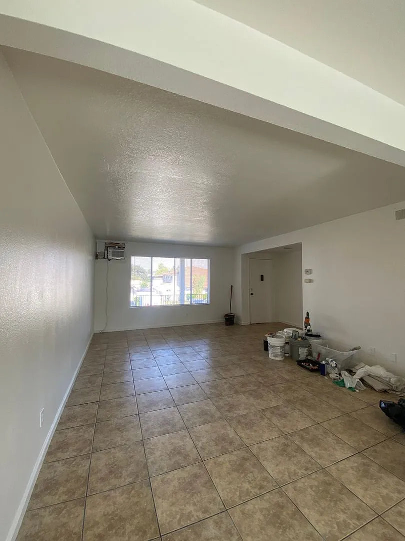 2561 E Terrace Street — Photo 4