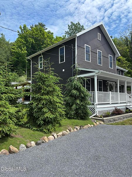 3rd image of 204 Luther Road