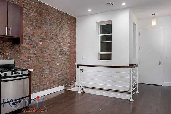 Rented by Rennit Inc. | media 3