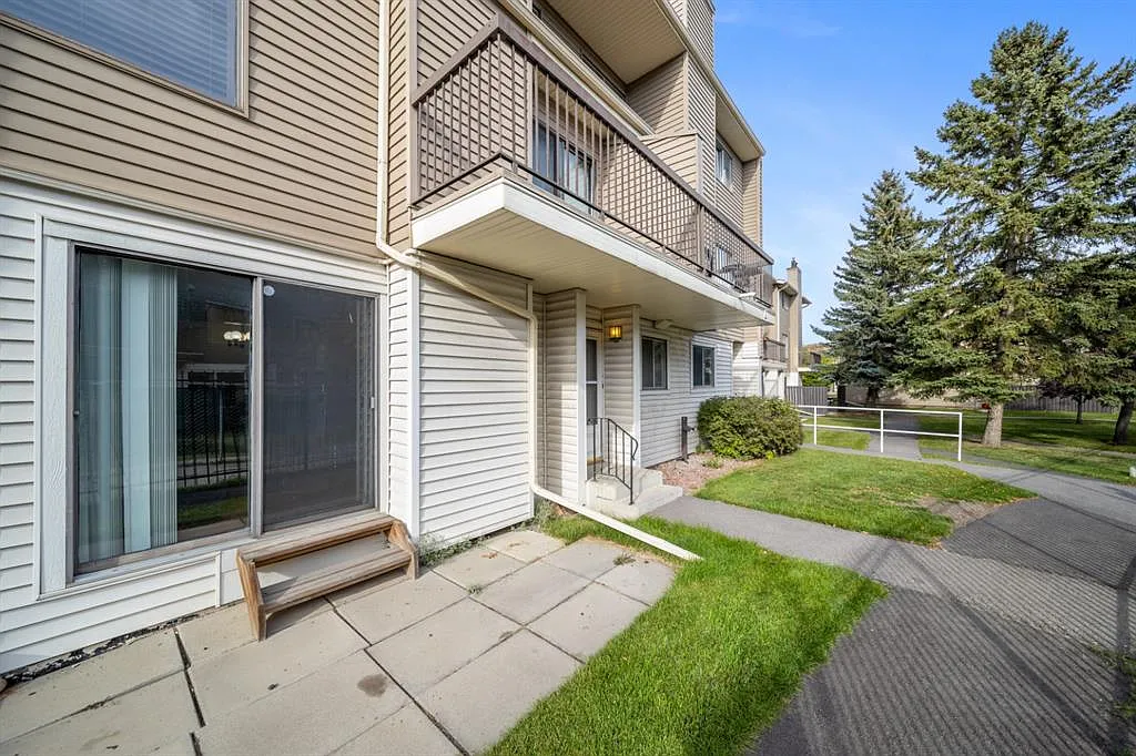 2 bed, 970 sqft, $1,475 — Photo 2