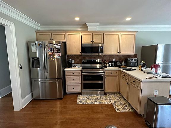 2nd image of 420 Wood Ln