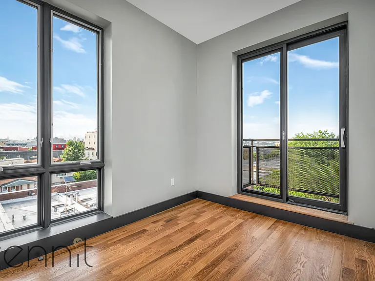 37 Wilson Ave #3B — Photo 12
