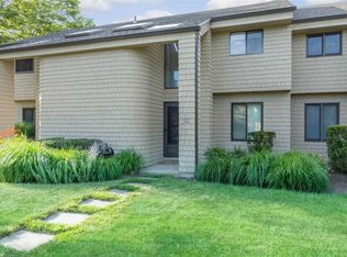 52 Fairway Pl UNIT 10, Montauk, NY 11954