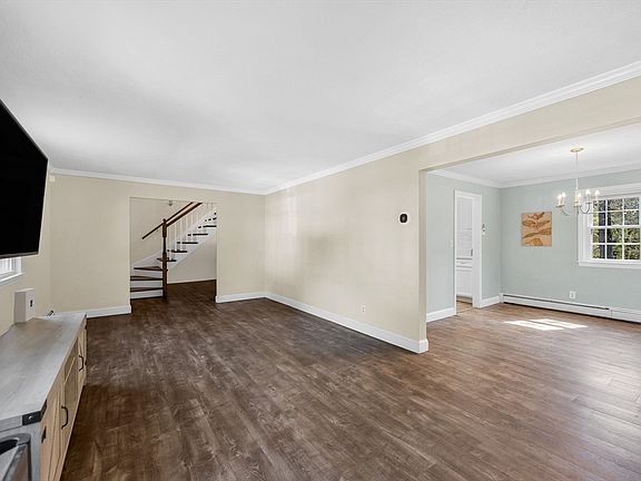5th image of 106 Grove St