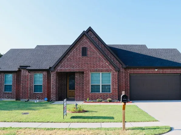 2305 Bourland St, Greenville, TX 75401