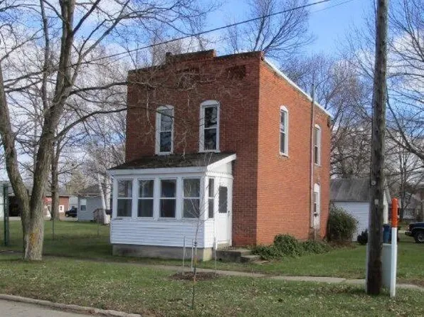 119 S Main St, Tekonsha, MI 49092