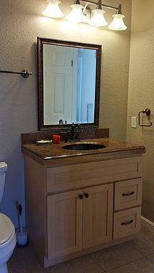2nd image of 407 Del Valle Cir