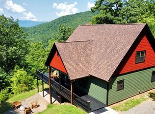 737 Deer Ln, Hiawassee, GA 30546