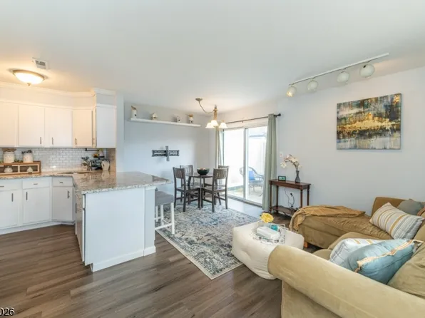 242 Gettysburg Way, Lincoln Park Boro, NJ 07035