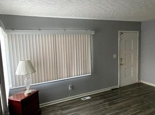 5116 Red Oak Ln, Louisville, KY 40218