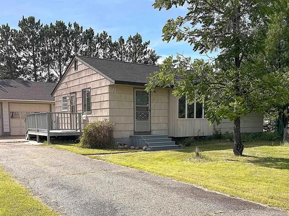 10 Elm Blvd, Babbitt, MN 55706