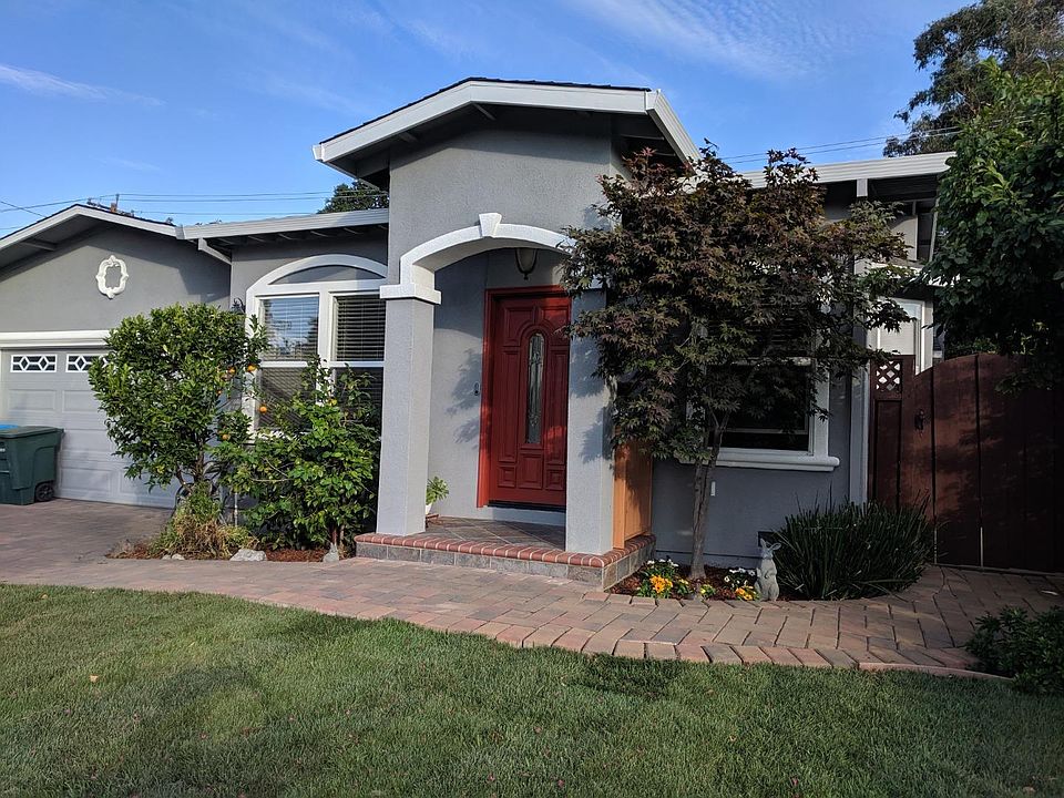 1st image of 854 E 854 E. Estates Dr