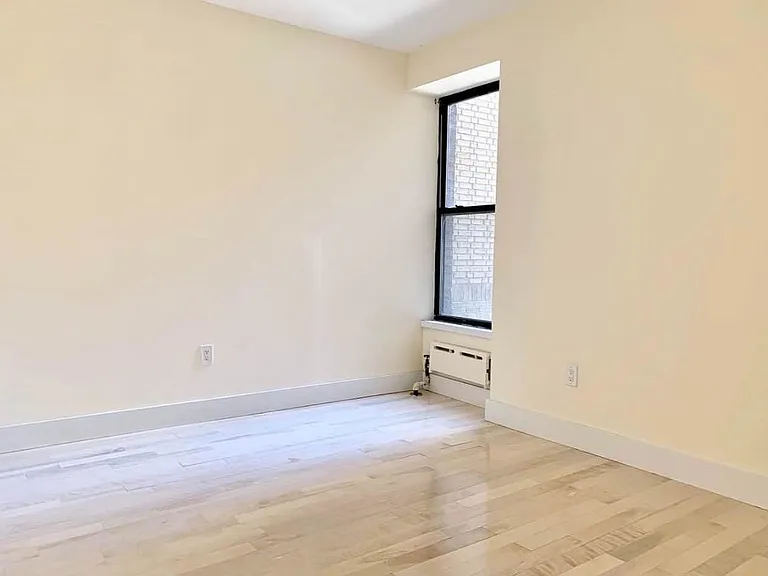 643 W 171st St #52 — Photo 6