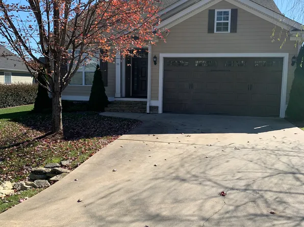 35 Copper Ct, Hendersonville, NC 28792
